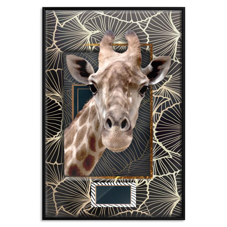 Poster Giraffe - animal portrait on a patterned background with a motif of golden leaves