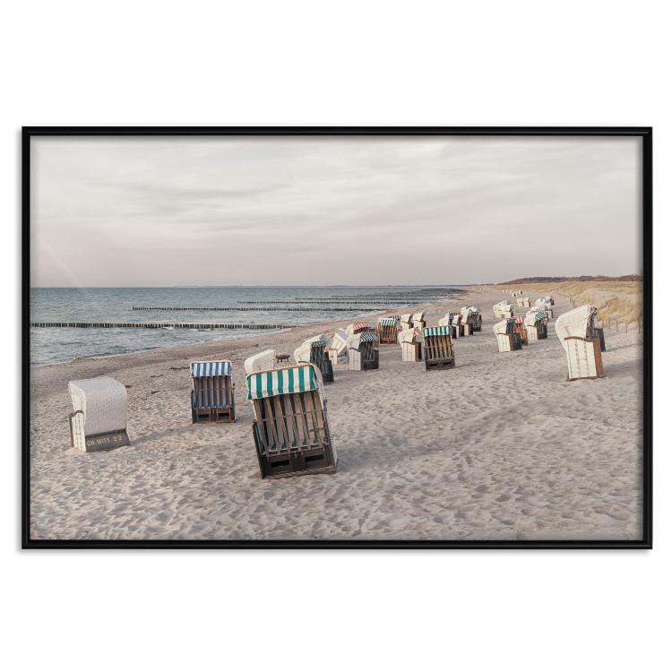Poster Beach Huts - summer landscape of sandy beach with sea in the background
