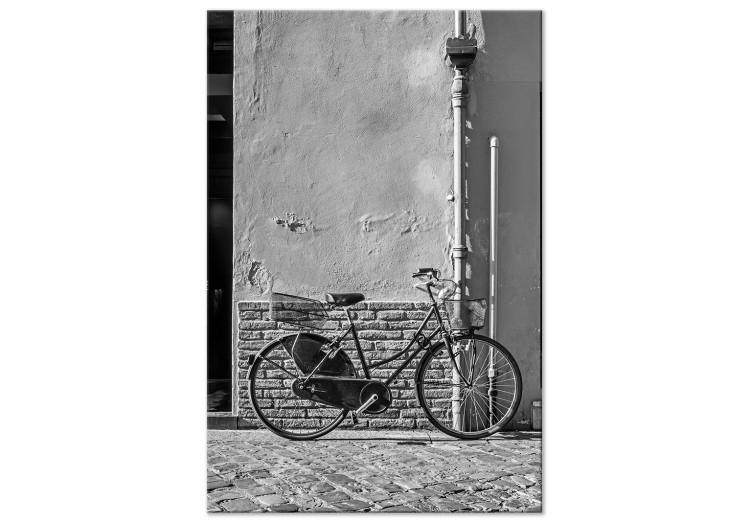 Canvas City bike - a vehicle in a retro district in black and white