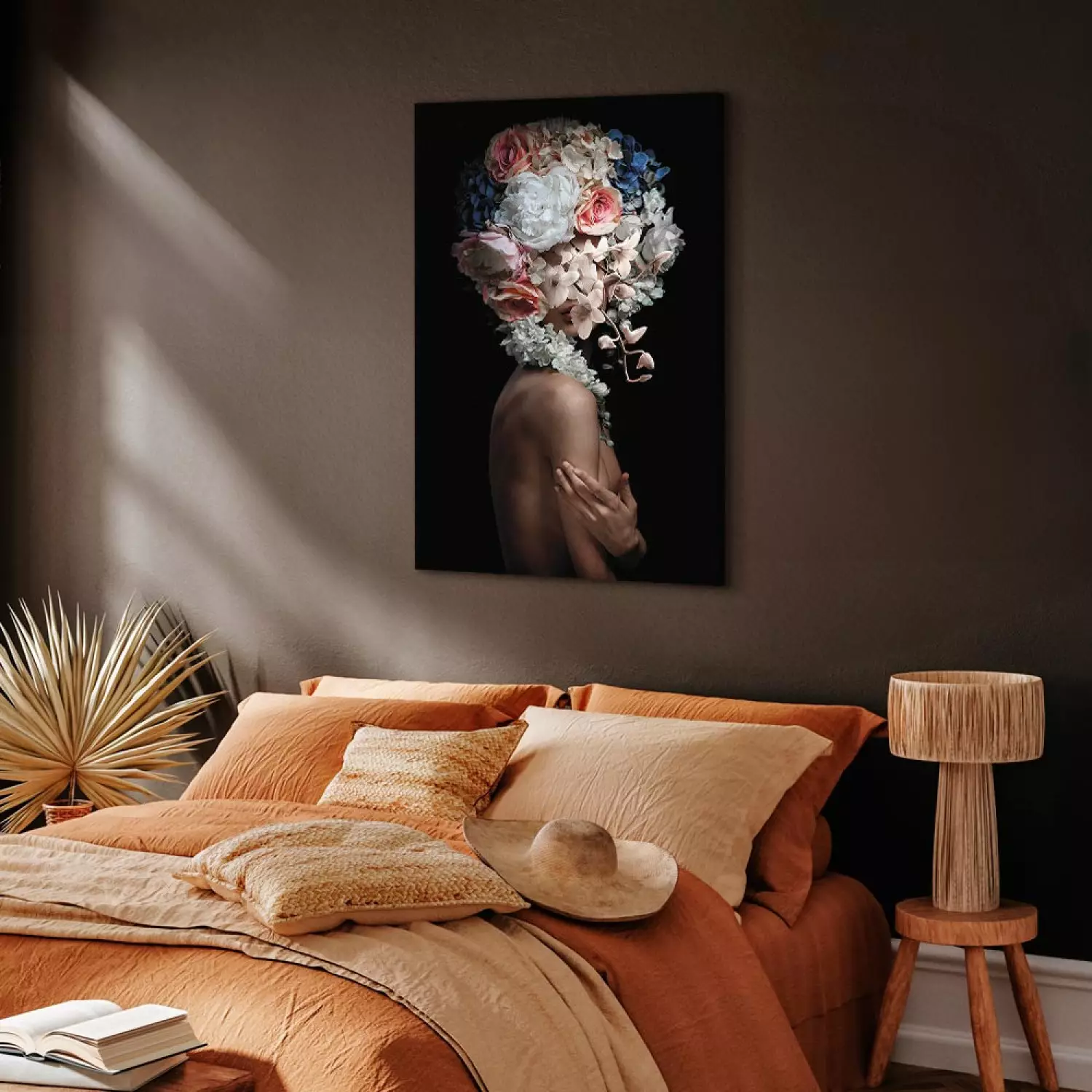 Canvas Mysterious Gesture Vertical