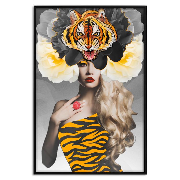 Poster Tiger Eye - abstract woman in tiger outfit on gray background