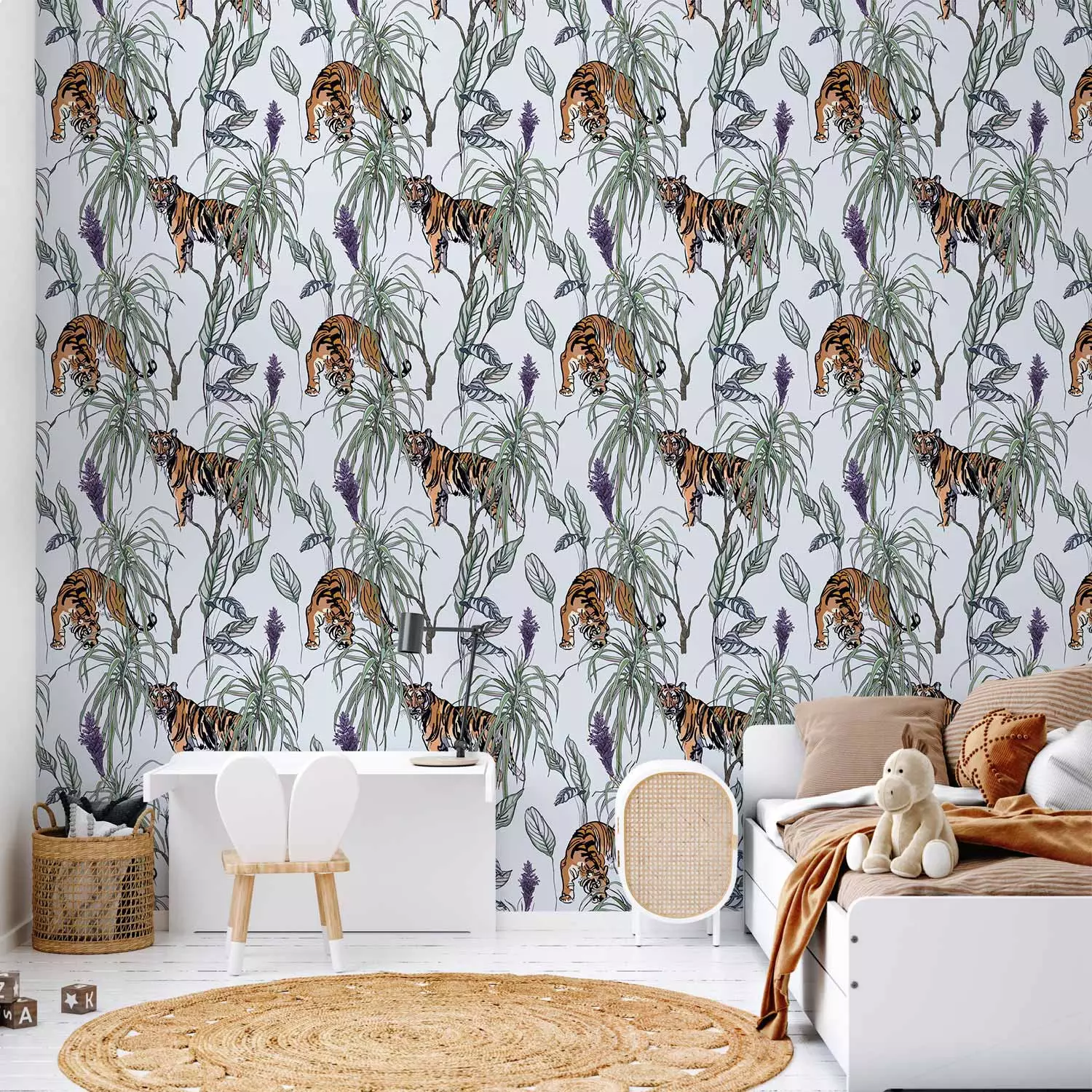 Wallpaper Tiger Among Plants