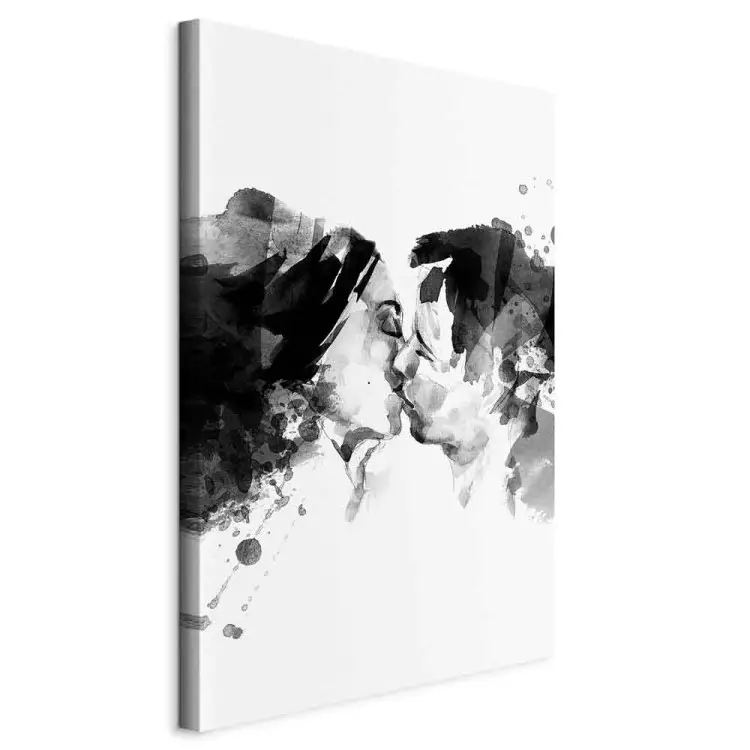 Couples kiss - black and white graphic with two people kissing