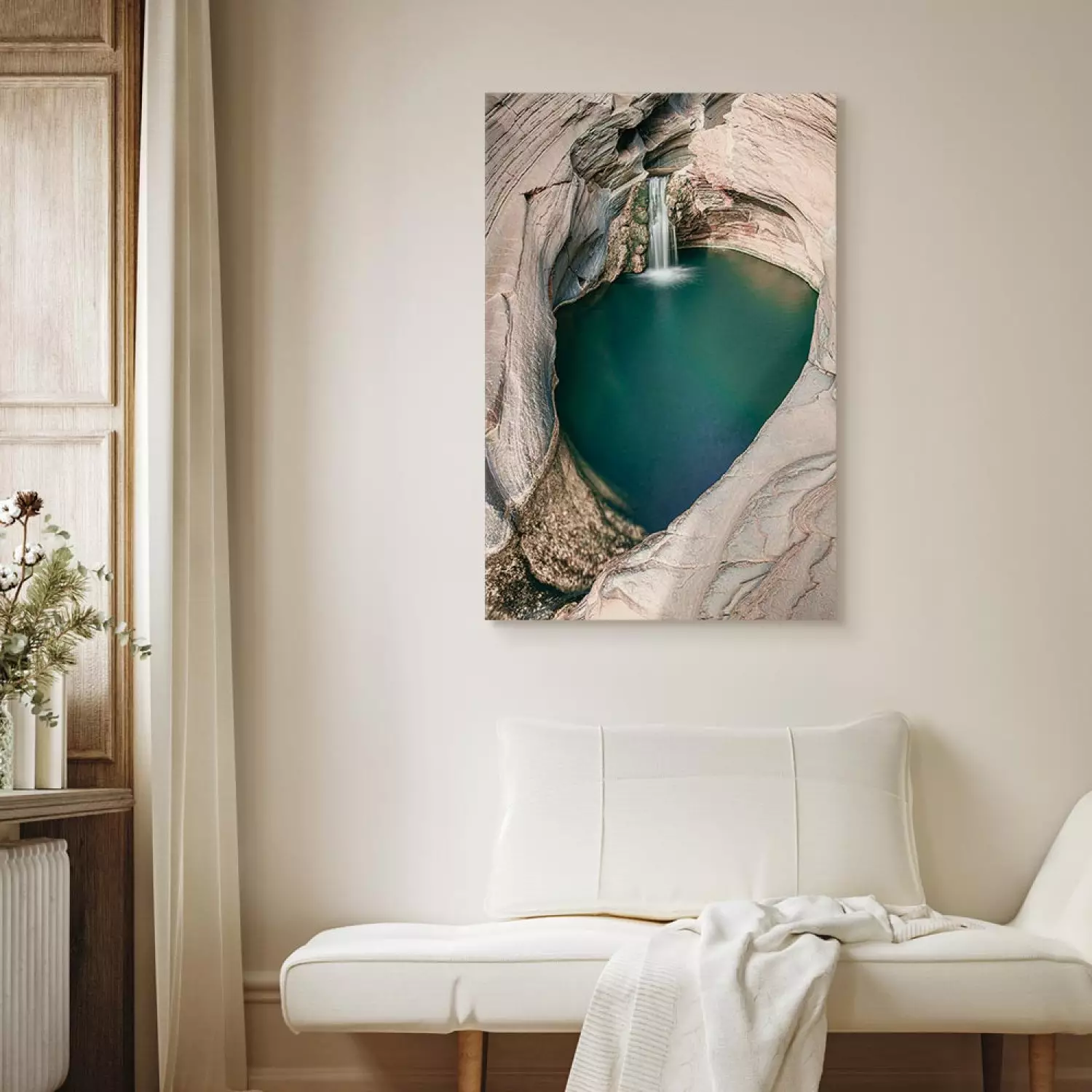 Canvas Closed bay - photo with a turquoise waterfall