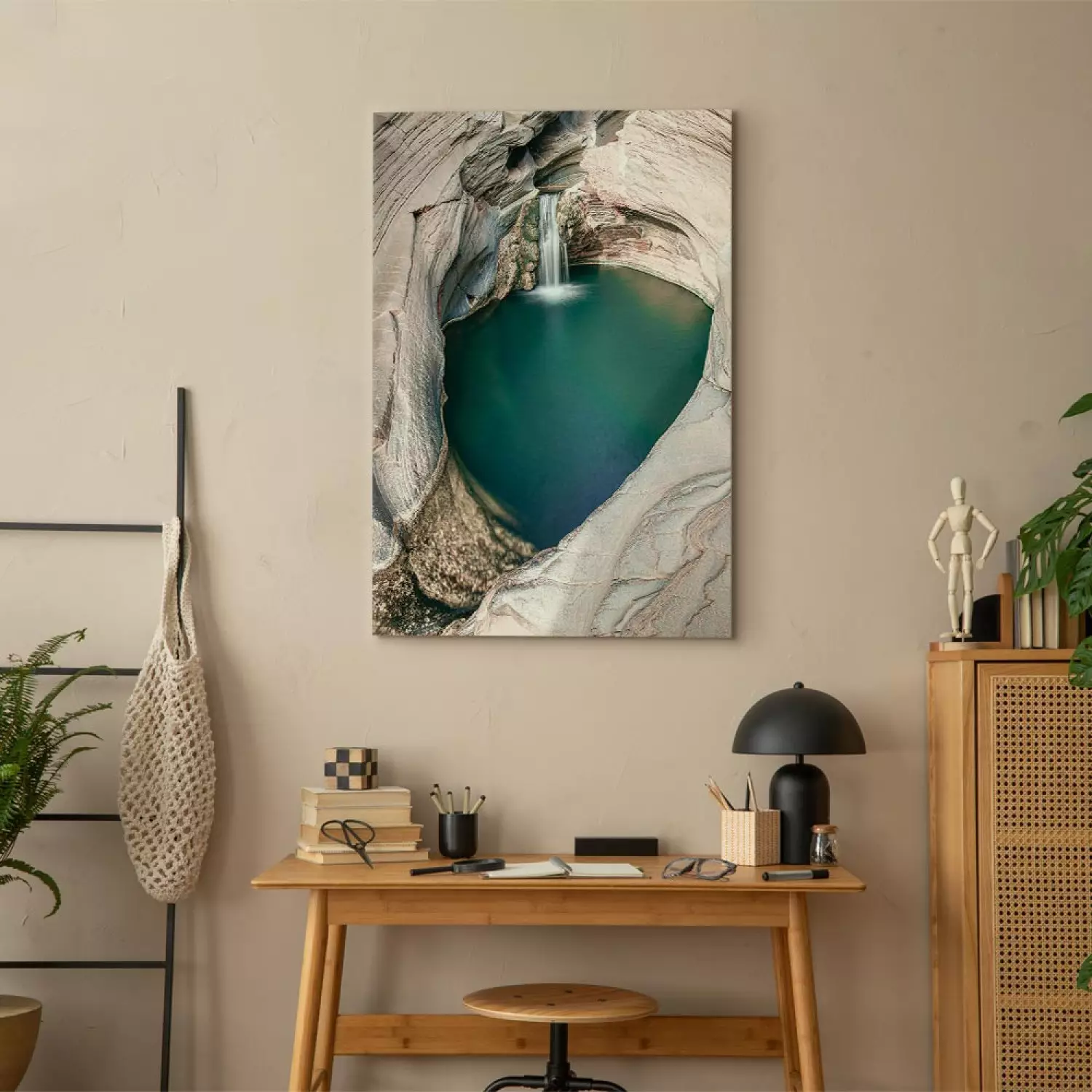 Canvas Closed bay - photo with a turquoise waterfall