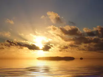 Wall Mural Sea - sunset Wallpaper Cropper