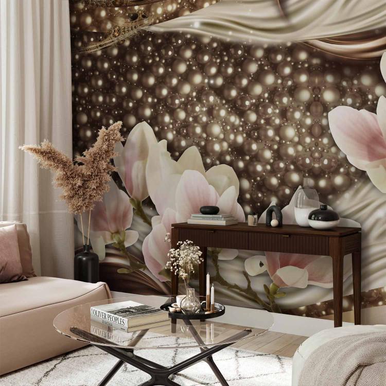Wall Mural Golden glitters - pearls and magnolia flowers on a background of delicate patterns