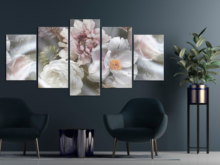 Canvas Print Spring Garden (5-piece) Wide - flowers on light canvas 143500 additionalImage 3