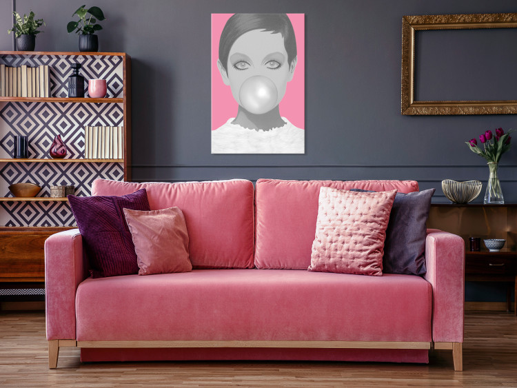 Canvas Bubble gum - portrait of a woman in pink and gray tones 117490 additionalImage 3