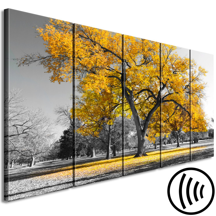 Canvas Art Print The oldest tree - autumn landscape, tree and golden leaves 122771 additionalImage 6