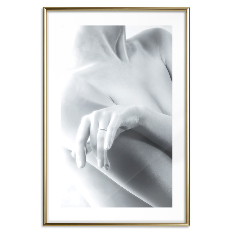 Poster Feminine Delicacy - black and white nude of a woman with a ring on her finger 123481 additionalImage 14