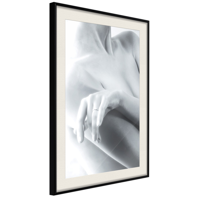 Poster Feminine Delicacy - black and white nude of a woman with a ring on her finger 123481 additionalImage 3