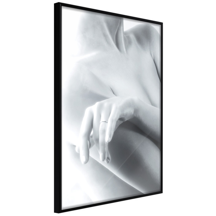Poster Feminine Delicacy - black and white nude of a woman with a ring on her finger 123481 additionalImage 10