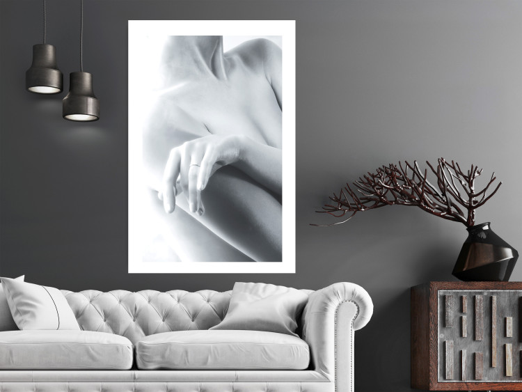 Poster Feminine Delicacy - black and white nude of a woman with a ring on her finger 123481 additionalImage 2