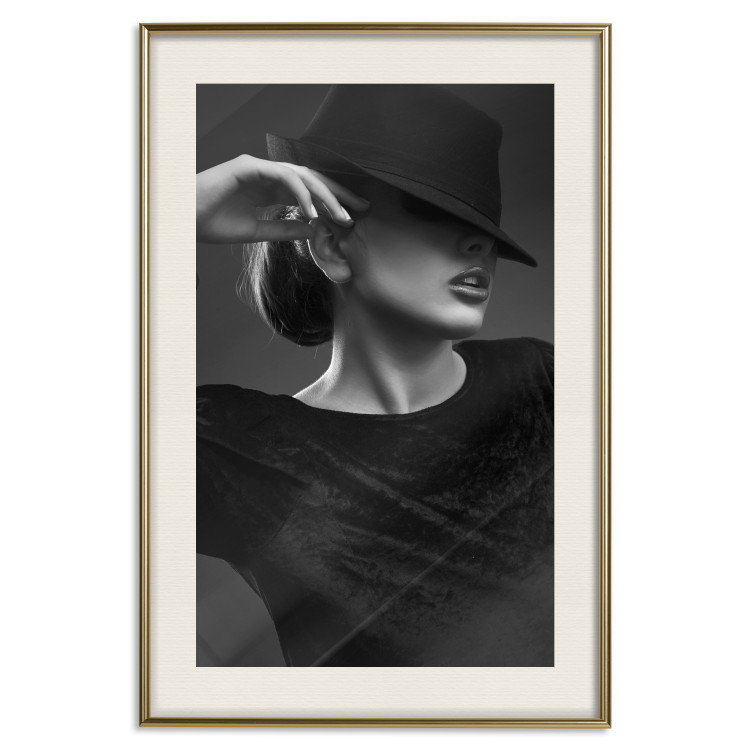 Poster Dreamer - black and white elegant portrait of woman with hat 123642 additionalImage 19