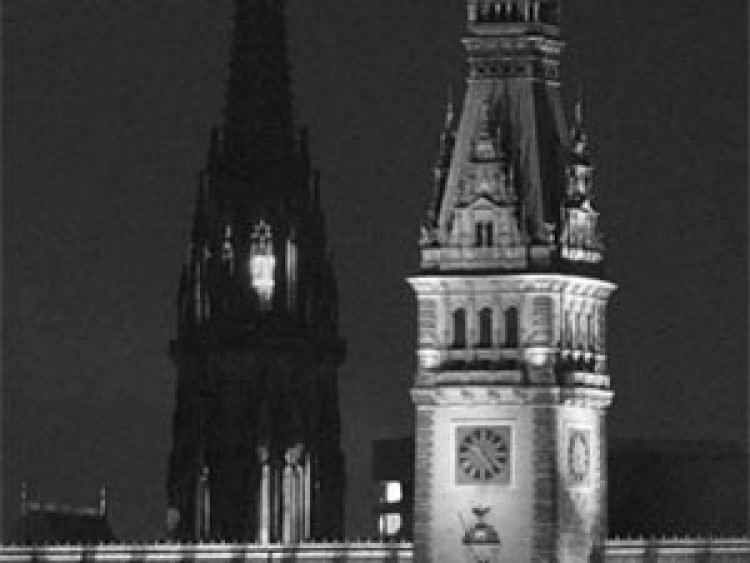 Canvas Art Print Hamburg - View of City city hall 50562 additionalImage 2
