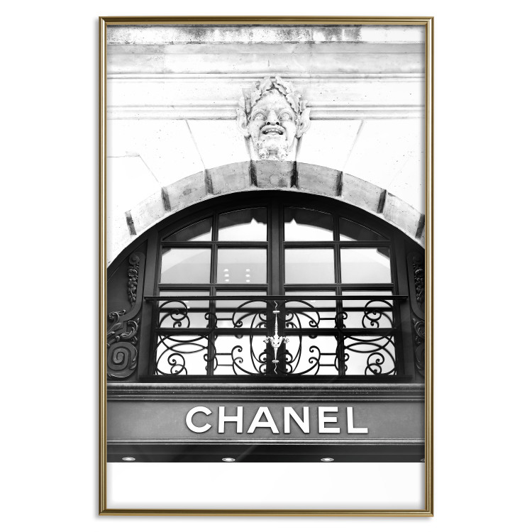 Poster Chanel - black and white architectural building with sculpture and ornaments 126682 additionalImage 17