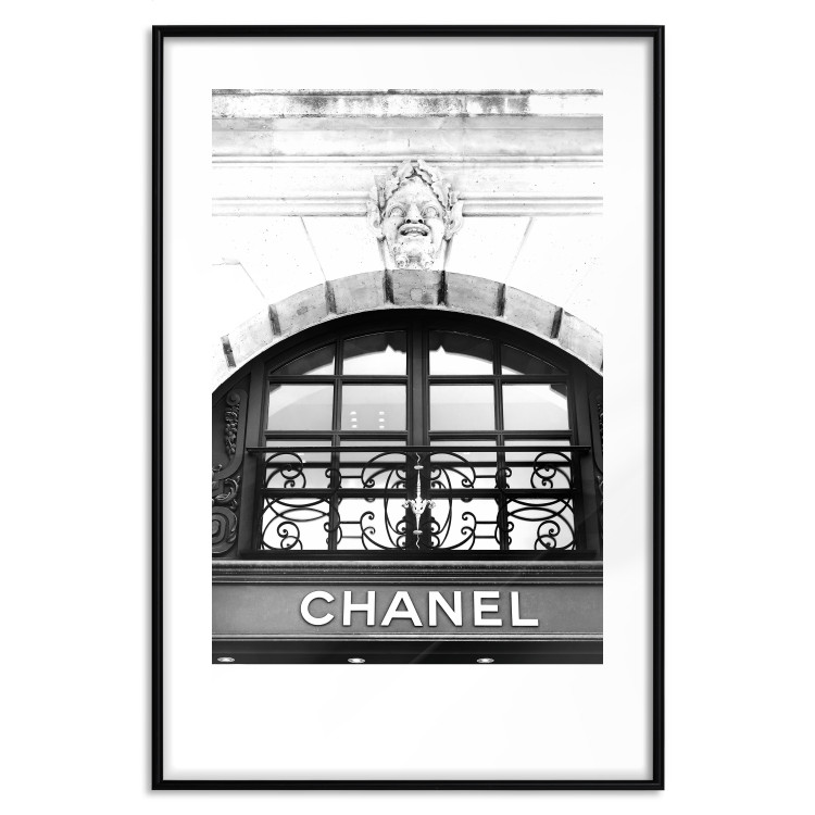 Poster Chanel - black and white architectural building with sculpture and ornaments 126682 additionalImage 15