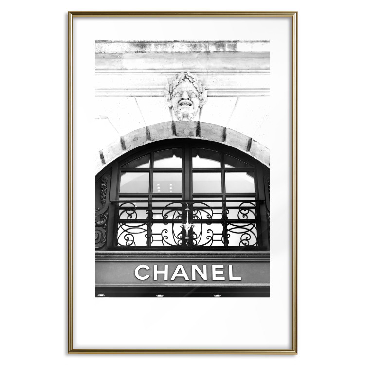 Poster Chanel - black and white architectural building with sculpture and ornaments 126682 additionalImage 14
