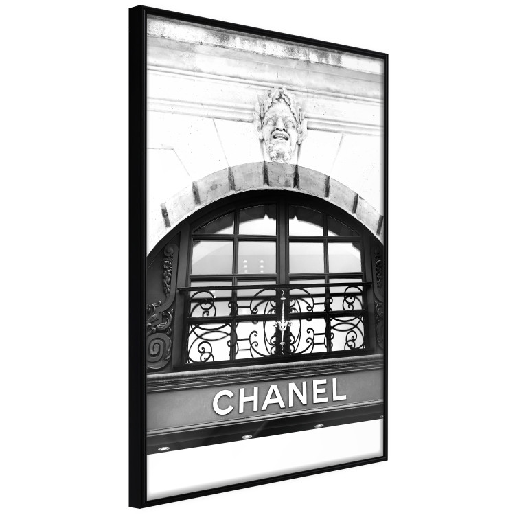 Poster Chanel - black and white architectural building with sculpture and ornaments 126682 additionalImage 11