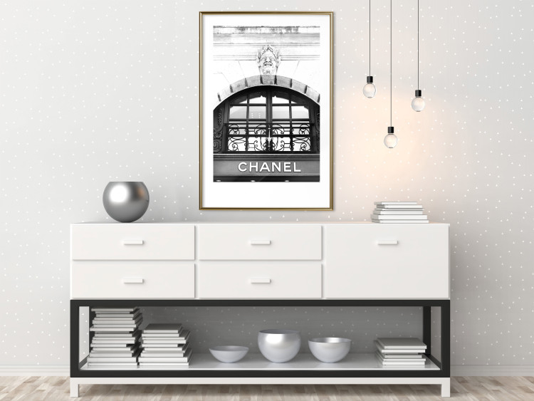 Poster Chanel - black and white architectural building with sculpture and ornaments 126682 additionalImage 13