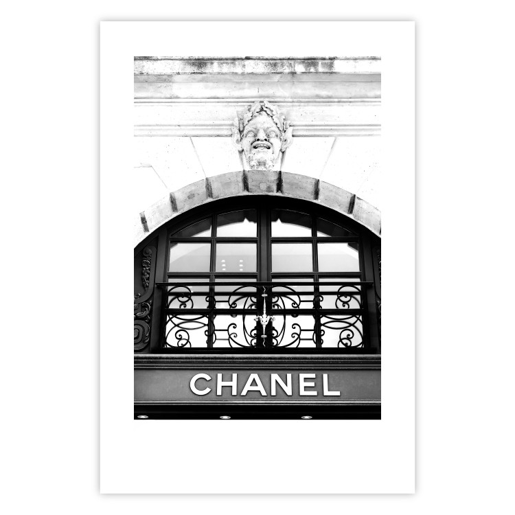 Poster Chanel - black and white architectural building with sculpture and ornaments 126682 additionalImage 19