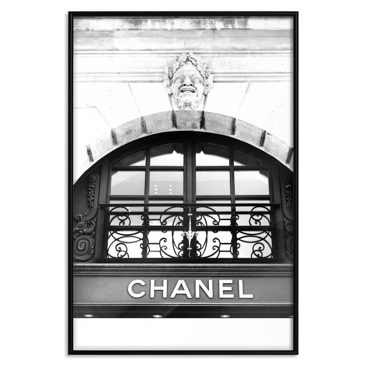 Poster Chanel - black and white architectural building with sculpture and ornaments 126682 additionalImage 16