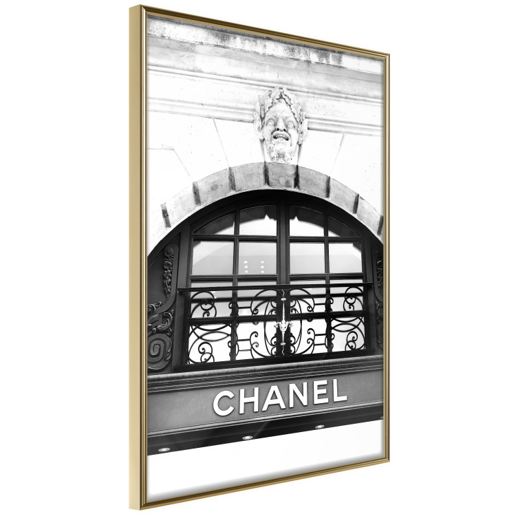 Poster Chanel - black and white architectural building with sculpture and ornaments 126682 additionalImage 12
