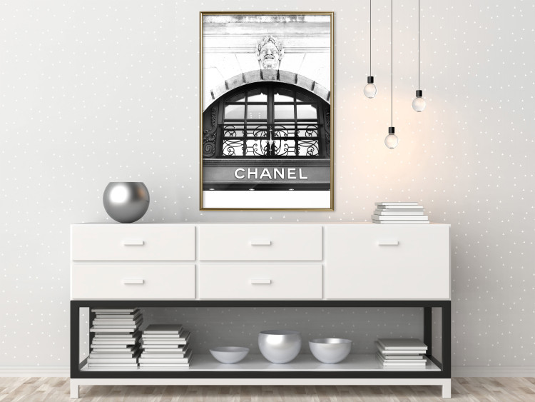 Poster Chanel - black and white architectural building with sculpture and ornaments 126682 additionalImage 5