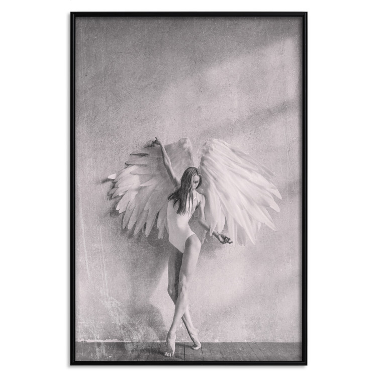 Poster Winged - black and white woman with large wings against a concrete background 134182 additionalImage 14
