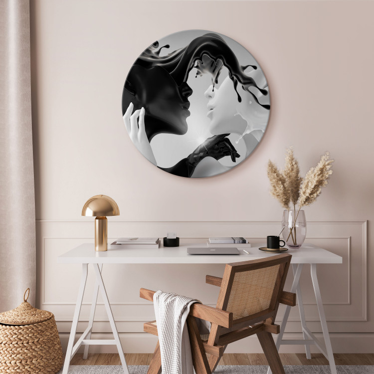 Round Canvas Lovers - 3D Graphics Depicting Kissing Characters 148623 additionalImage 2