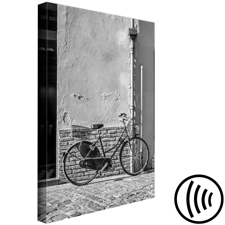 Canvas City bike - a vehicle in a retro district in black and white 117743 additionalImage 6