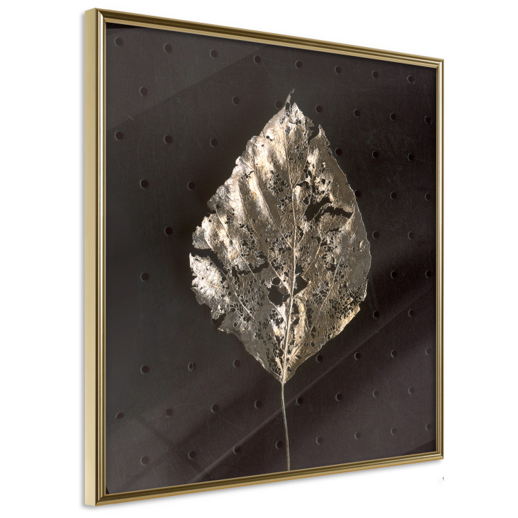 Poster Twilight of Summer - abstraction with a golden leaf on a background of deep black 118753 additionalImage 14