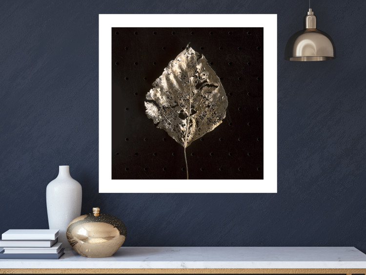 Poster Twilight of Summer - abstraction with a golden leaf on a background of deep black 118753 additionalImage 4