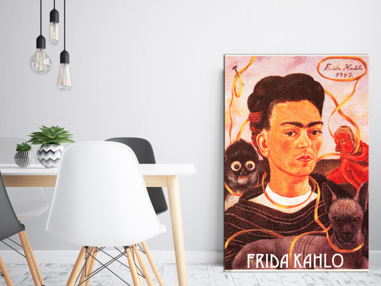 Canvas Print Portrait of Frida Kahlo - the artist's face surrounded by animals 114273 additionalImage 3