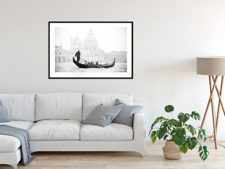 Wall Poster Gondola Ride - photograph of Venice architecture in black and white motif 123984 additionalImage 6