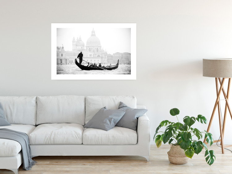 Wall Poster Gondola Ride - photograph of Venice architecture in black and white motif 123984 additionalImage 4