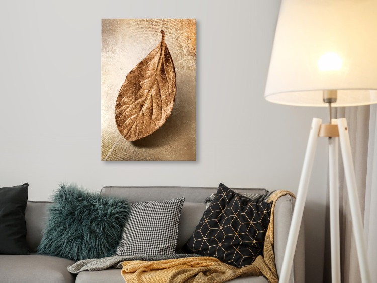 Canvas Art Print Golden Lightness (1-part) vertical - autumn nature hidden in a leaf 127384 additionalImage 3