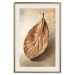 Poster Golden Lightness - golden leaf with distinct texture on a beige background 127394 additionalThumb 20