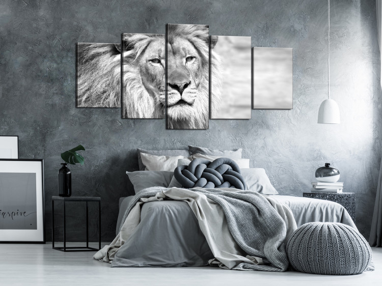 Canvas Art Print Lion King (5-part) Wide Black and White - African Wild Cat 108235 additionalImage 3