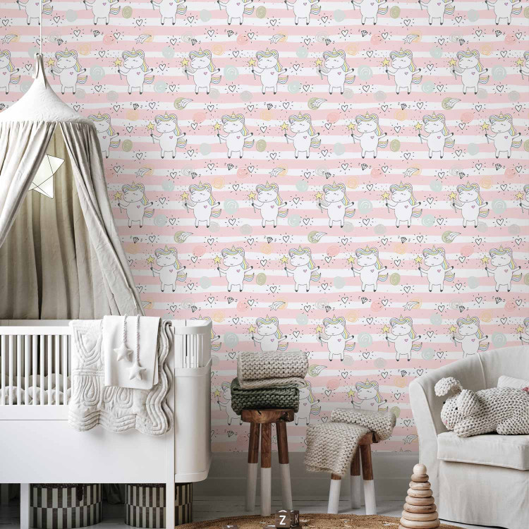 Modern Wallpaper Smiling Unicorn 108335 additionalImage 5