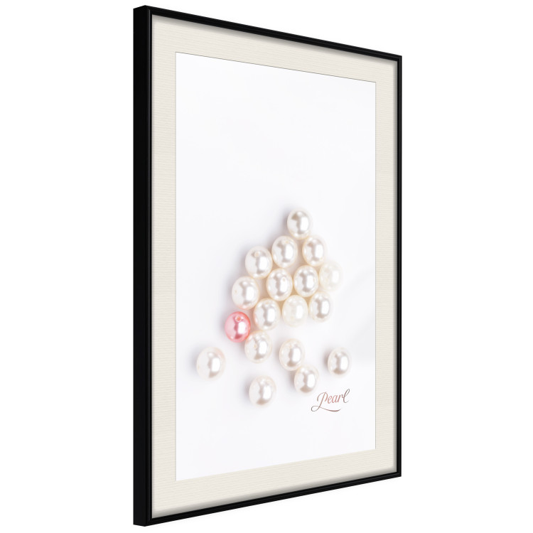 Poster Pearl - white and red pearls with English text on a light background 125865 additionalImage 3
