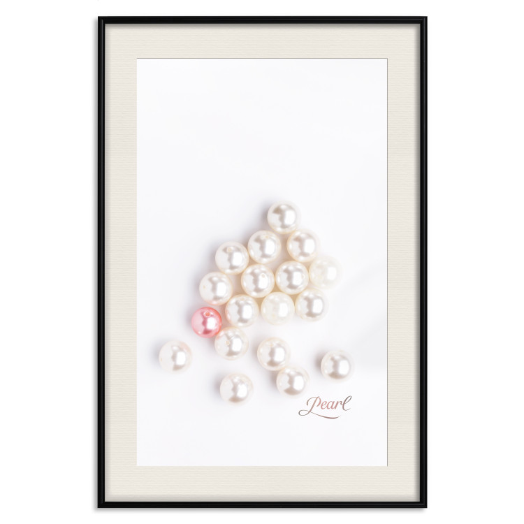 Poster Pearl - white and red pearls with English text on a light background 125865 additionalImage 25