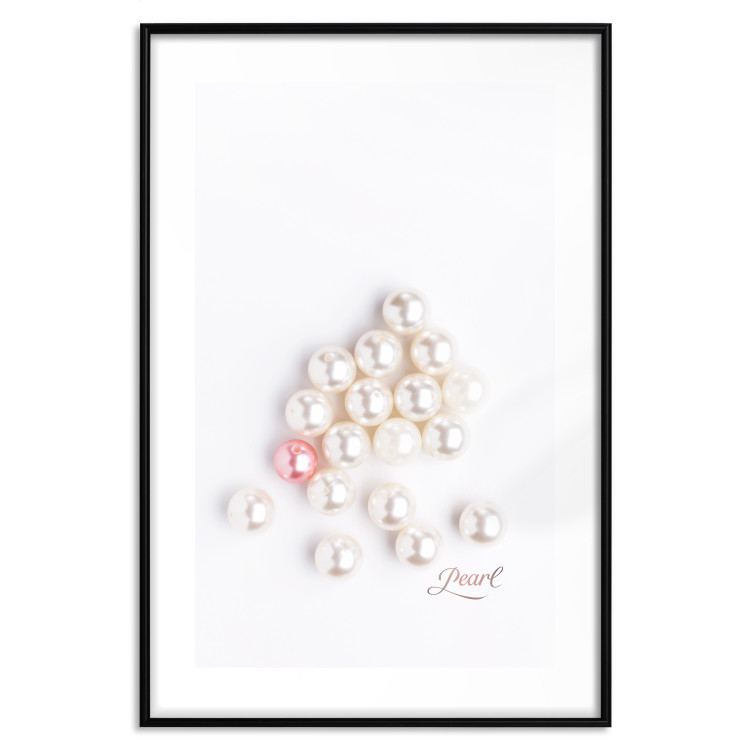 Poster Pearl - white and red pearls with English text on a light background 125865 additionalImage 26