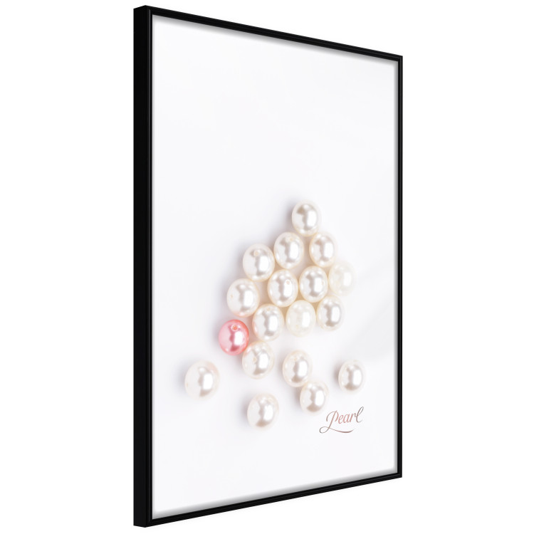 Poster Pearl - white and red pearls with English text on a light background 125865 additionalImage 12