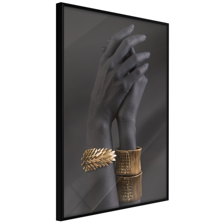 Wall Poster Exotic Duet - black hands with golden accents on a dark background 130456 additionalImage 13
