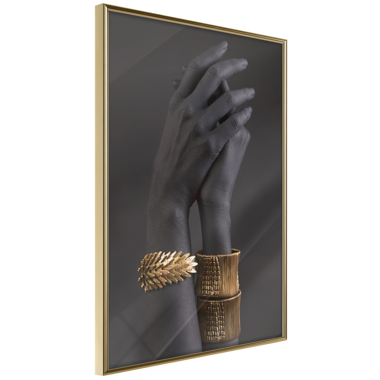 Wall Poster Exotic Duet - black hands with golden accents on a dark background 130456 additionalImage 12