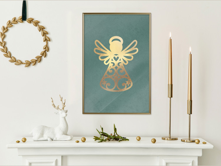 Poster Angelic Holidays - golden angel on a contrasting green background 137976 additionalImage 19