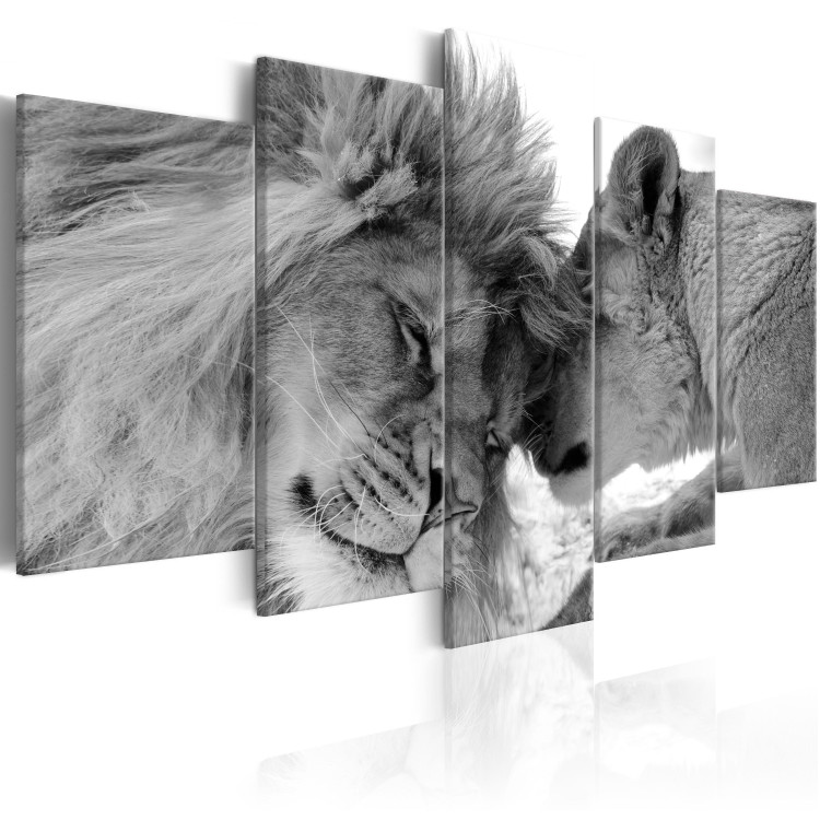 Canvas Print Lion Love (5-piece) - Black and White Composition with Animal Motif 105586 additionalImage 2