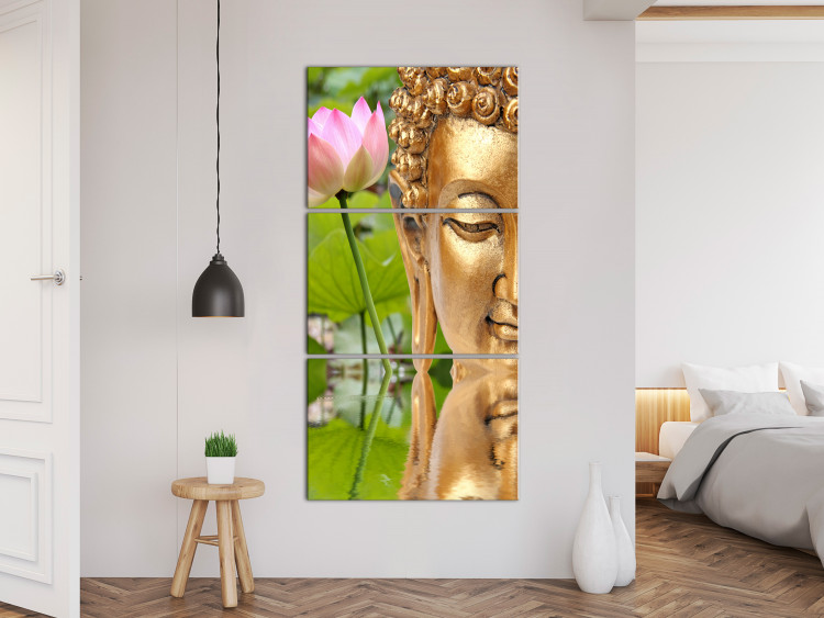 Canvas Art Print Statue with a Flower 106786 additionalImage 3